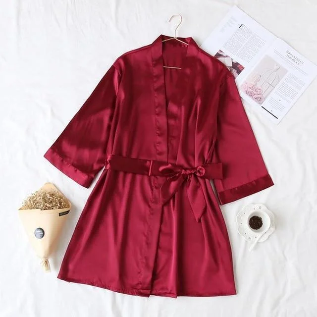 Robe Burgundy